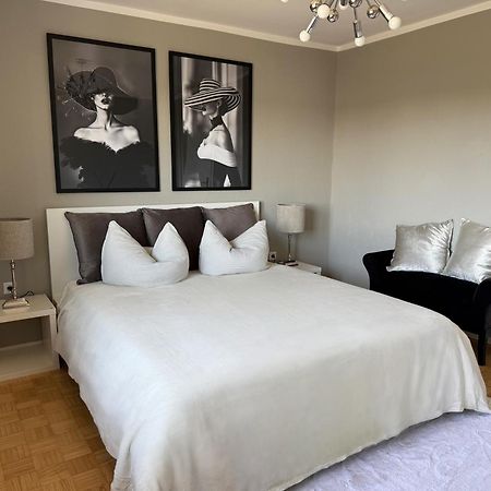 Schoene Ferienwohnung Ense Ngoại thất bức ảnh